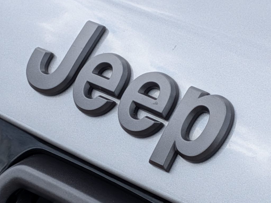 Thumbnail: 2023 Jeep Compass - 23