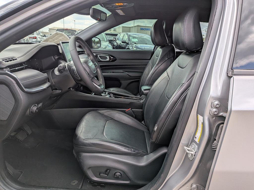 Thumbnail: 2023 Jeep Compass - 8