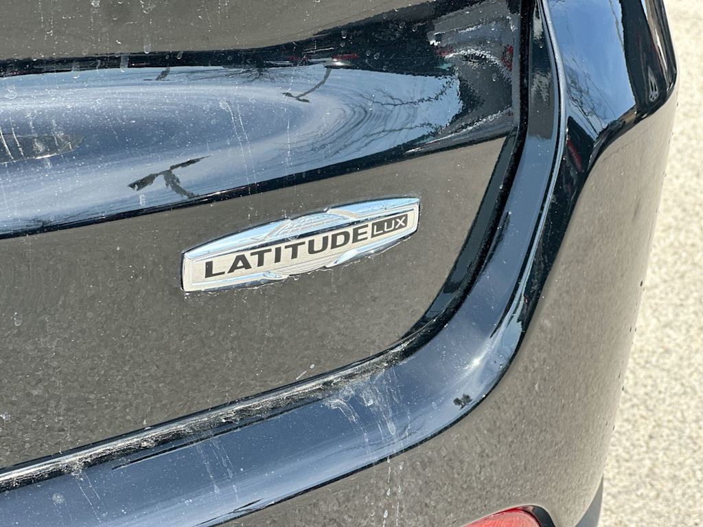 2024 Jeep Compass Latitude 29