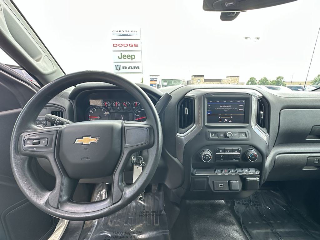 Thumbnail: 2020 Chevrolet Silverado 1500 - 2