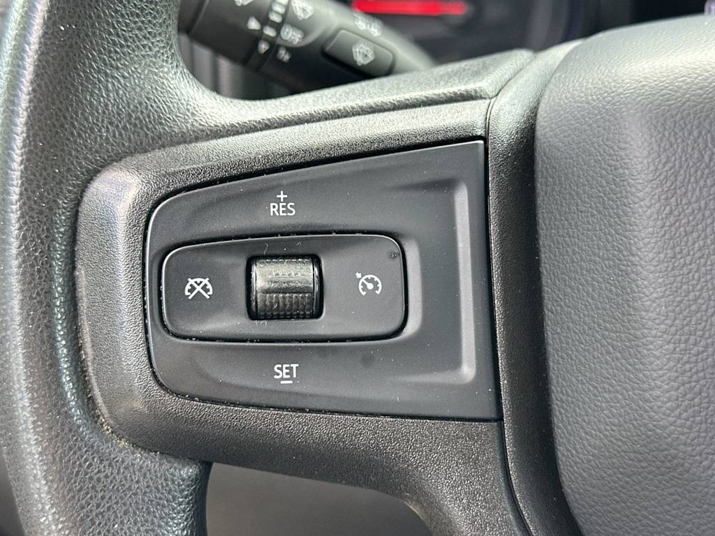 Thumbnail: 2020 Chevrolet Silverado 1500 - 21