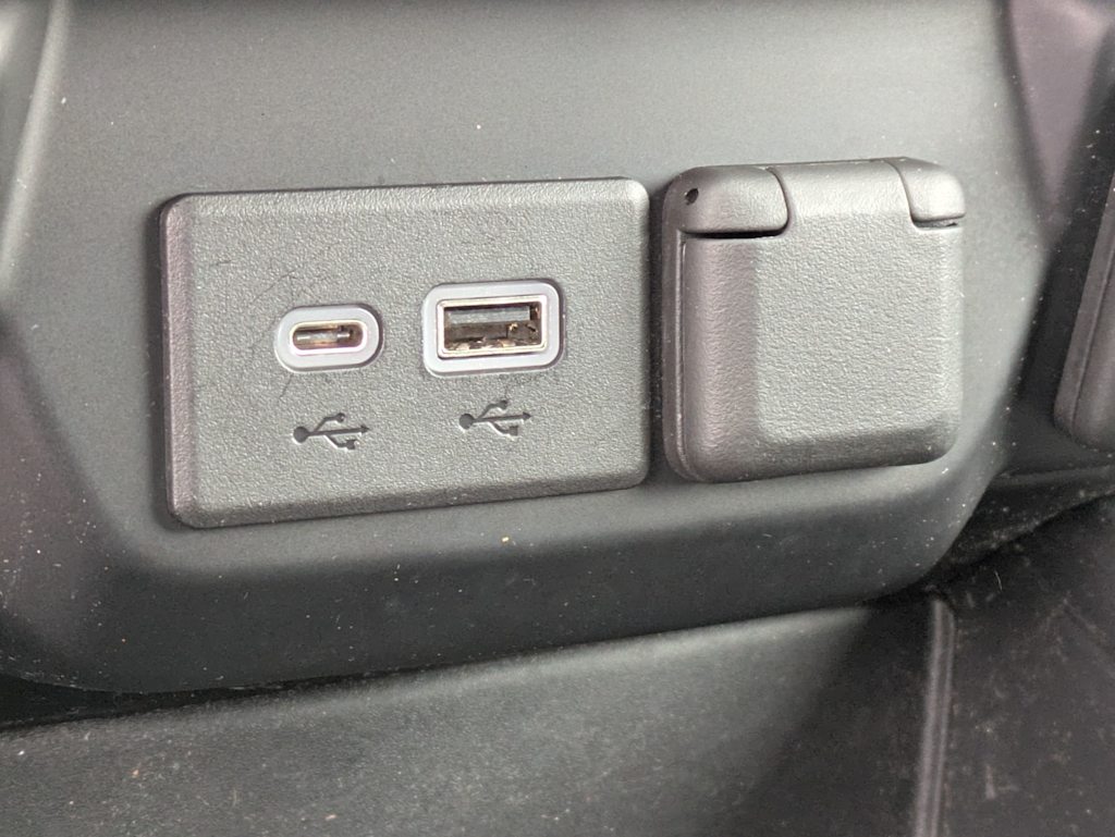 Thumbnail: 2021 Chevrolet Silverado 1500 - 31