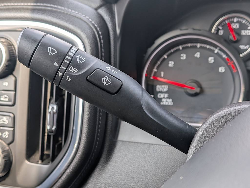 Thumbnail: 2020 Chevrolet Silverado 1500 - 15