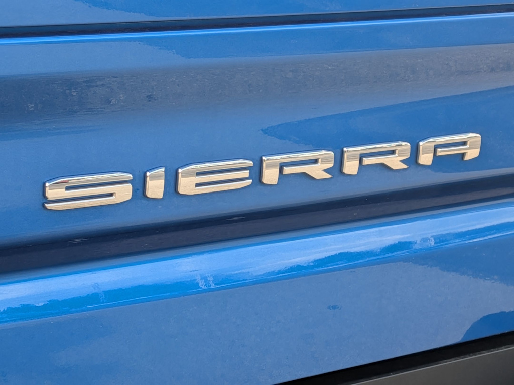 Thumbnail: 2023 GMC Sierra 1500 - 22