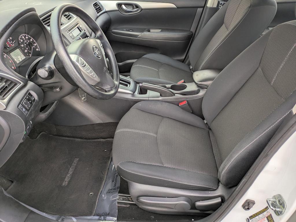 Thumbnail: 2016 Nissan Sentra - 10