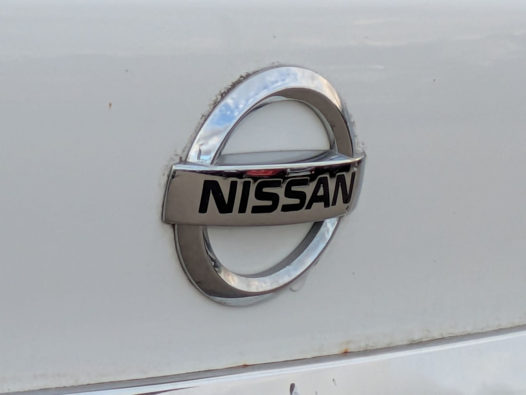 Thumbnail: 2016 Nissan Sentra - 7