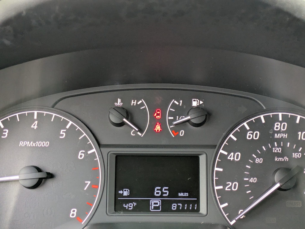 Thumbnail: 2016 Nissan Sentra - 16