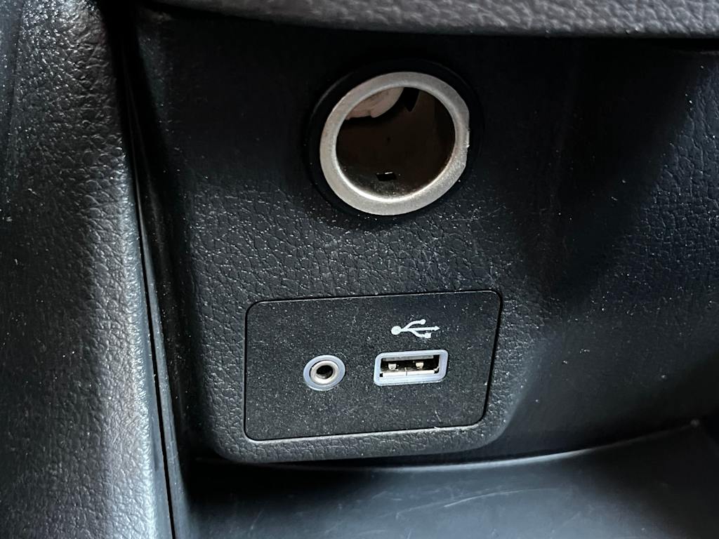 Thumbnail: 2021 Nissan NV200 - 28