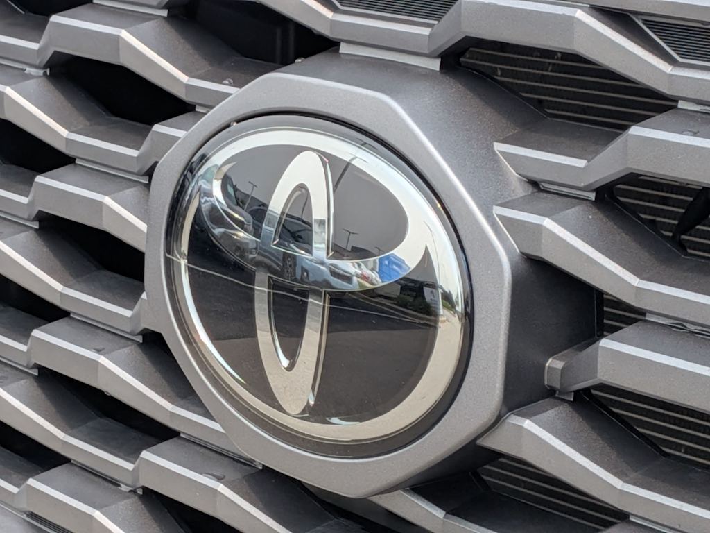 Thumbnail: 2023 Toyota Tacoma - 23