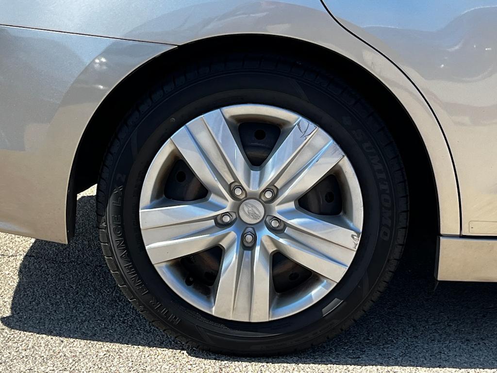 Thumbnail: 2015 Subaru Legacy - 8