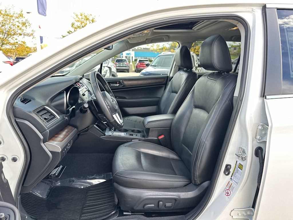 2016 Subaru Outback Limited 10