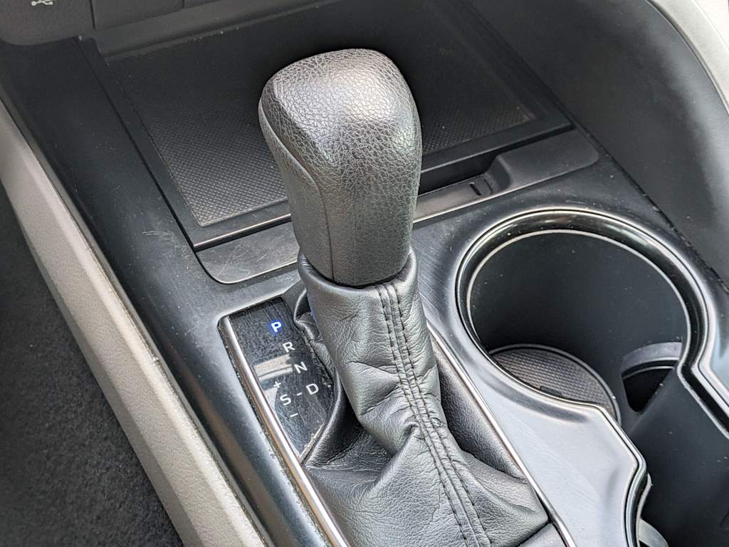 Thumbnail: 2020 Toyota Camry - 14