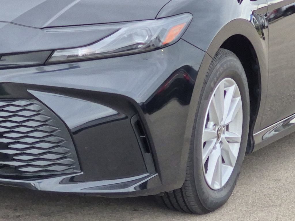 Thumbnail: 2025 Toyota Camry - 24