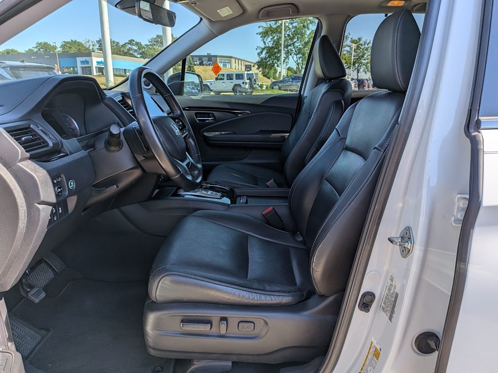 Thumbnail: 2020 Honda Pilot - 9