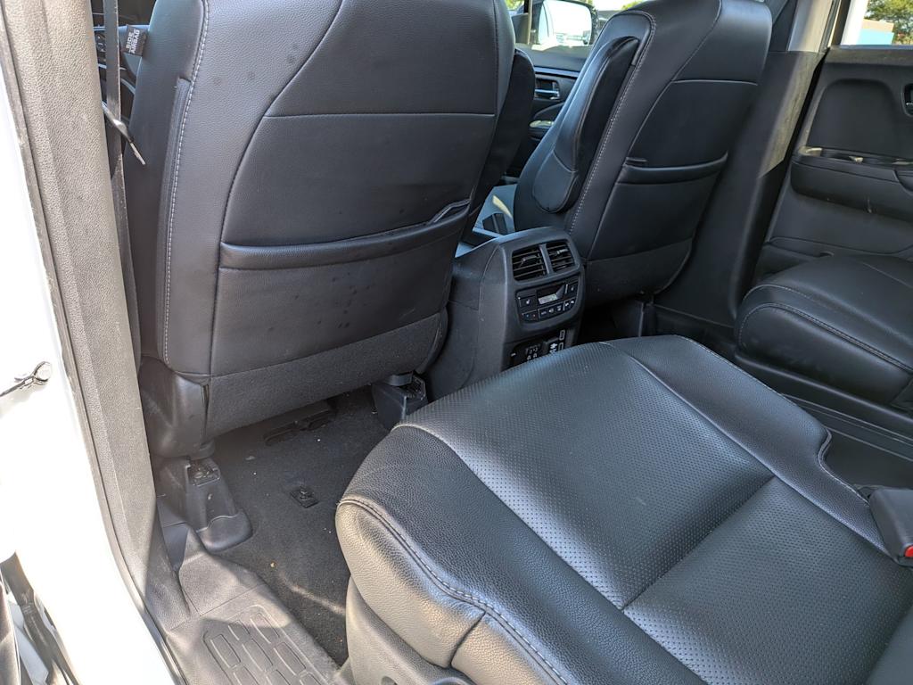 Thumbnail: 2020 Honda Pilot - 11