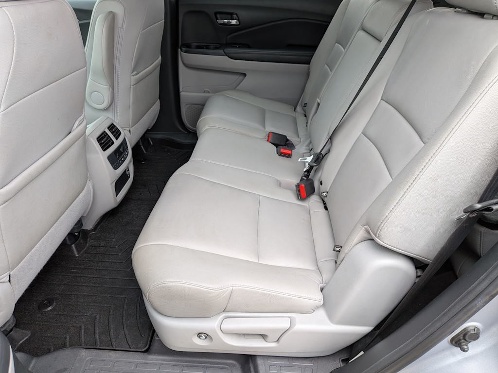 Thumbnail: 2019 Honda Pilot - 28