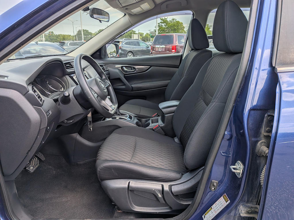 Thumbnail: 2018 Nissan Rogue - 9