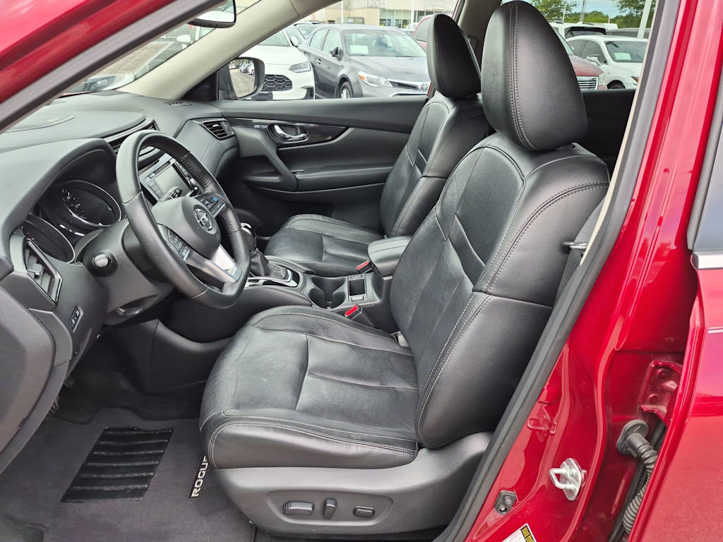 Thumbnail: 2019 Nissan Rogue - 9