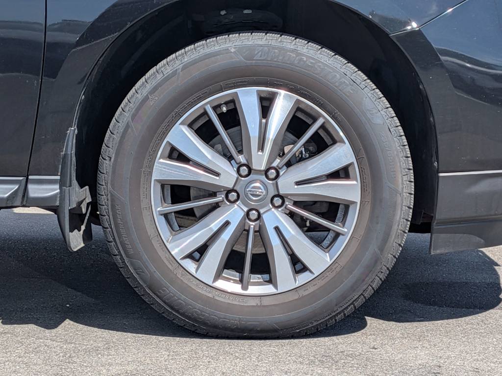Thumbnail: 2018 Nissan Pathfinder - 8
