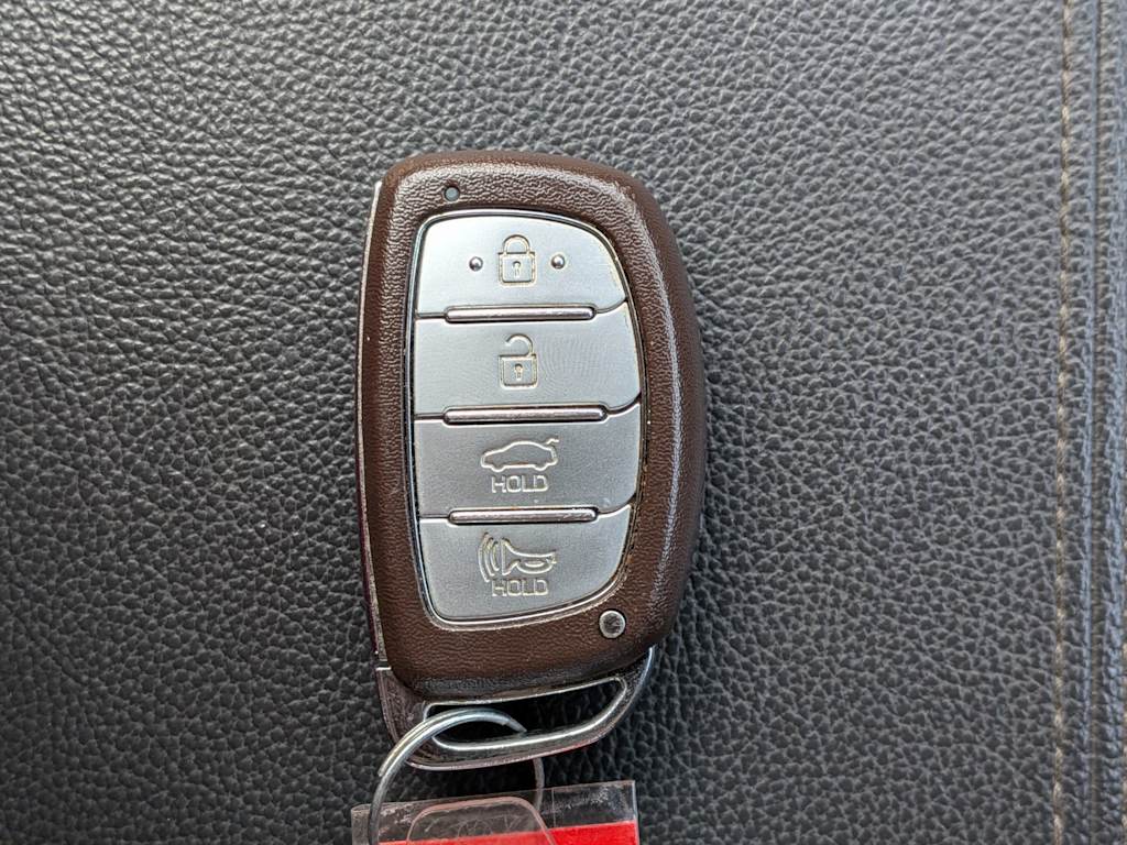 Thumbnail: 2018 Hyundai Sonata - 18