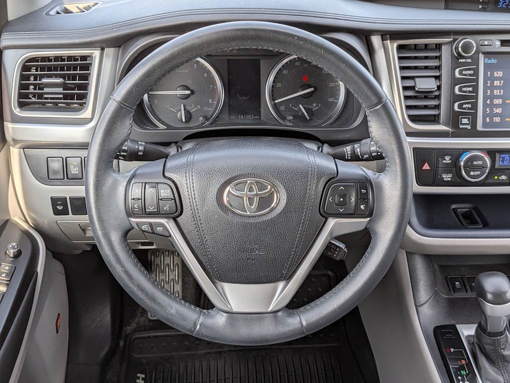 Thumbnail: 2015 Toyota Highlander - 12