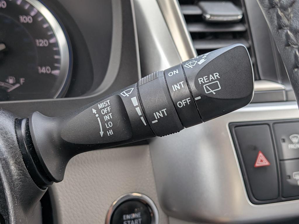 Thumbnail: 2015 Toyota Highlander - 14