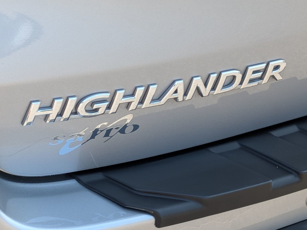 Thumbnail: 2015 Toyota Highlander - 6