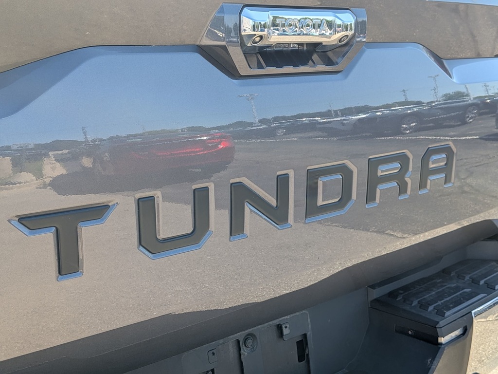 Thumbnail: 2023 Toyota Tundra - 7