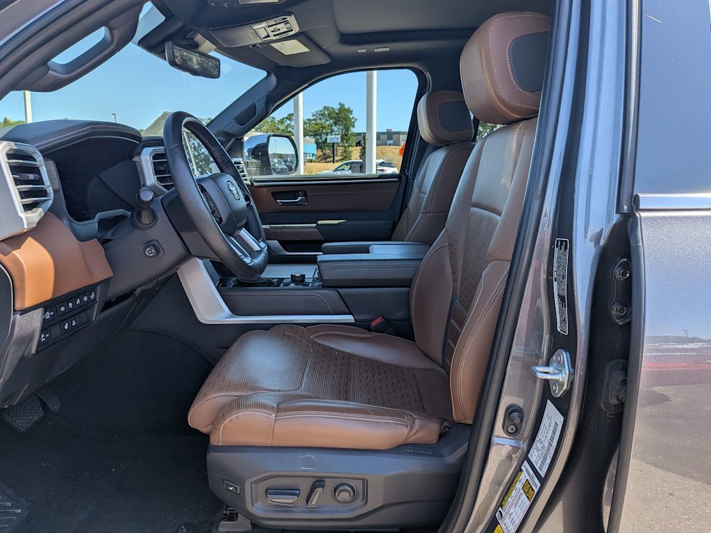 Thumbnail: 2023 Toyota Tundra - 10