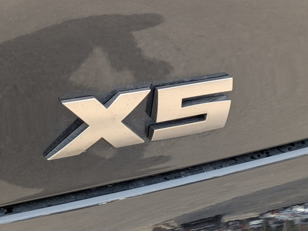 Thumbnail: 2023 BMW X5 - 7