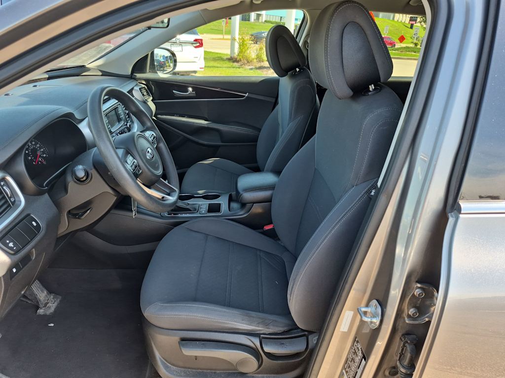 Thumbnail: 2016 Kia Sorento - 10