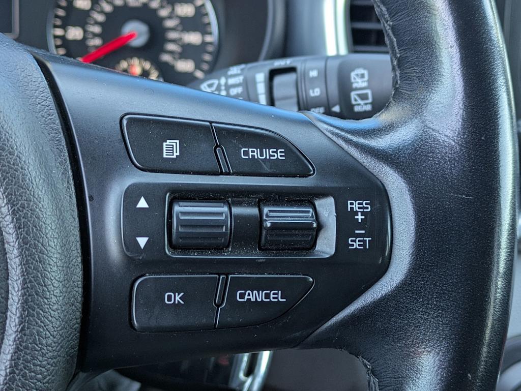 Thumbnail: 2016 Kia Sorento - 30