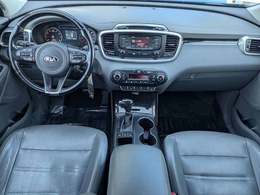 Thumbnail: 2016 Kia Sorento - 9