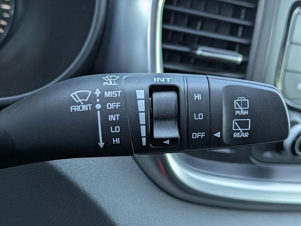 Thumbnail: 2016 Kia Sorento - 16