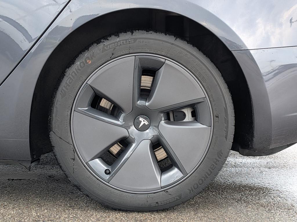 Thumbnail: 2023 Tesla Model 3 - 7