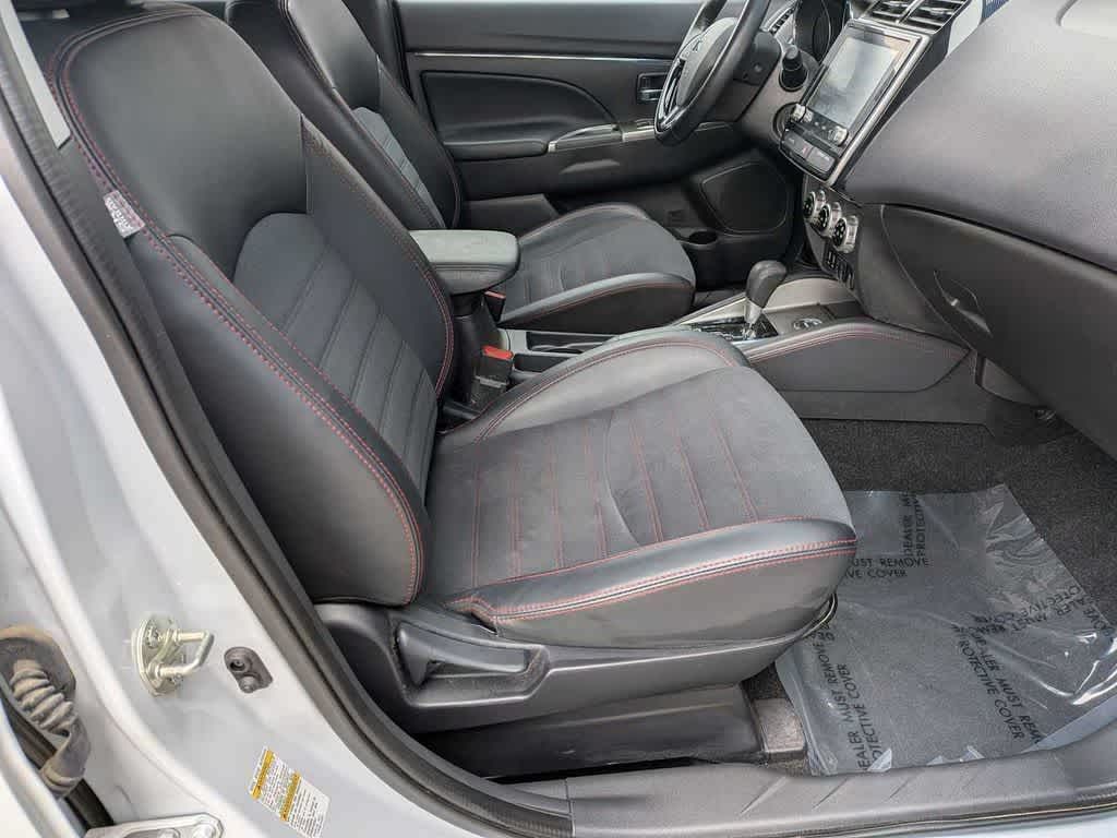 Thumbnail: 2024 Mitsubishi Outlander Sport - 9