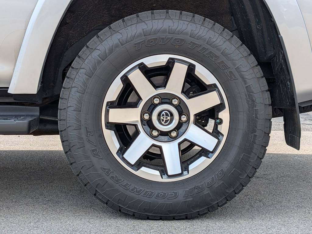 Thumbnail: 2020 Toyota 4Runner - 7