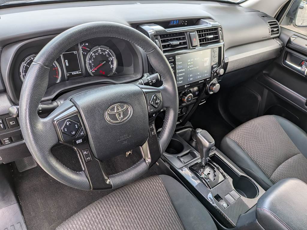Thumbnail: 2020 Toyota 4Runner - 8