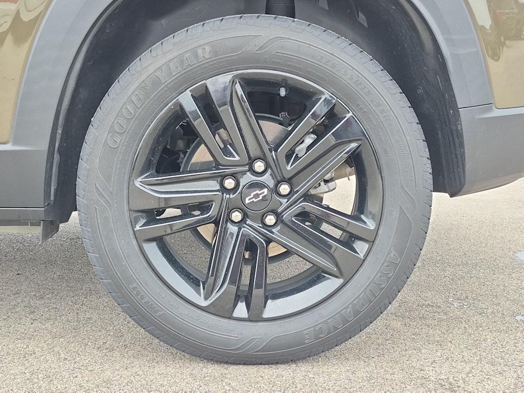 Thumbnail: 2024 Chevrolet Trax - 8