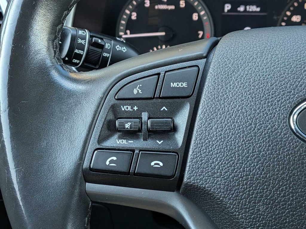 Thumbnail: 2021 Hyundai Tucson - 40