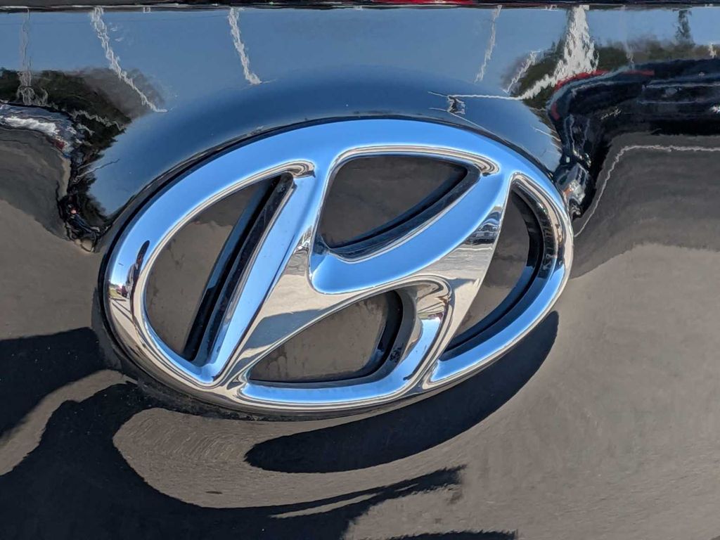 Thumbnail: 2021 Hyundai Tucson - 32
