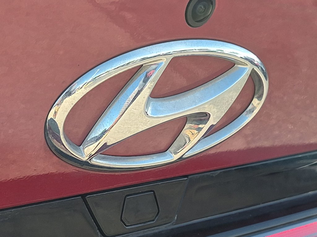 Thumbnail: 2021 Hyundai Elantra - 25