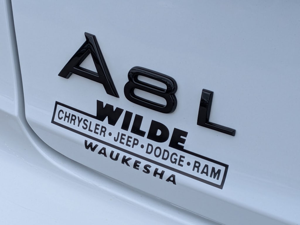 Thumbnail: 2021 Audi A8 - 7