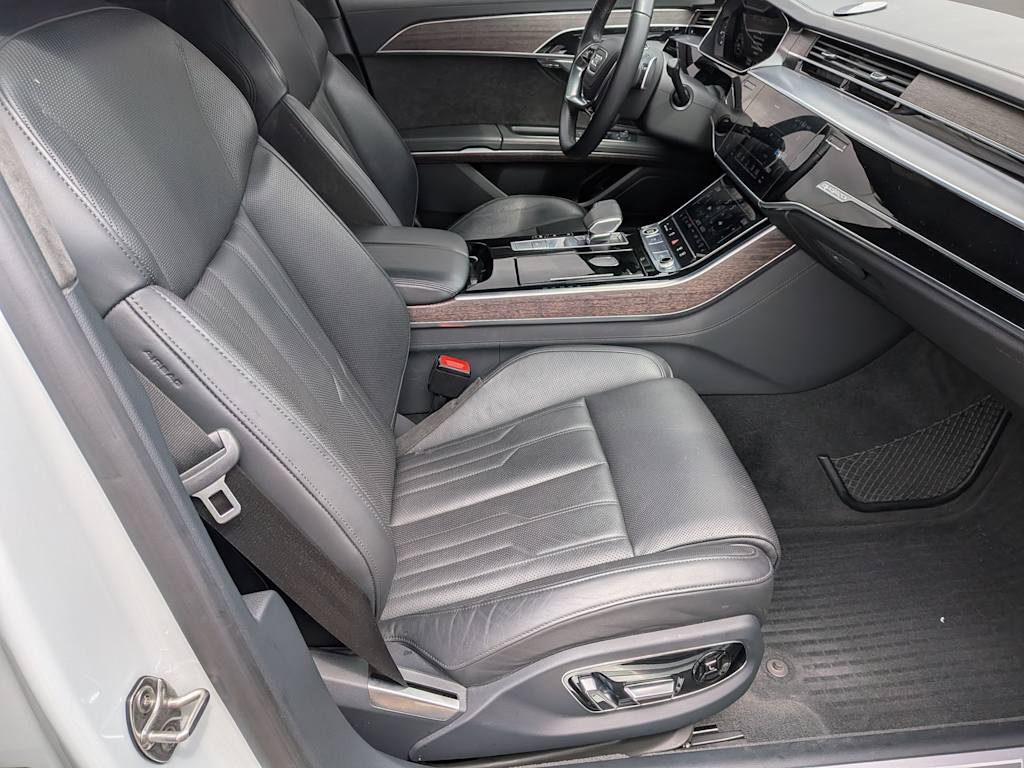 Thumbnail: 2021 Audi A8 - 11