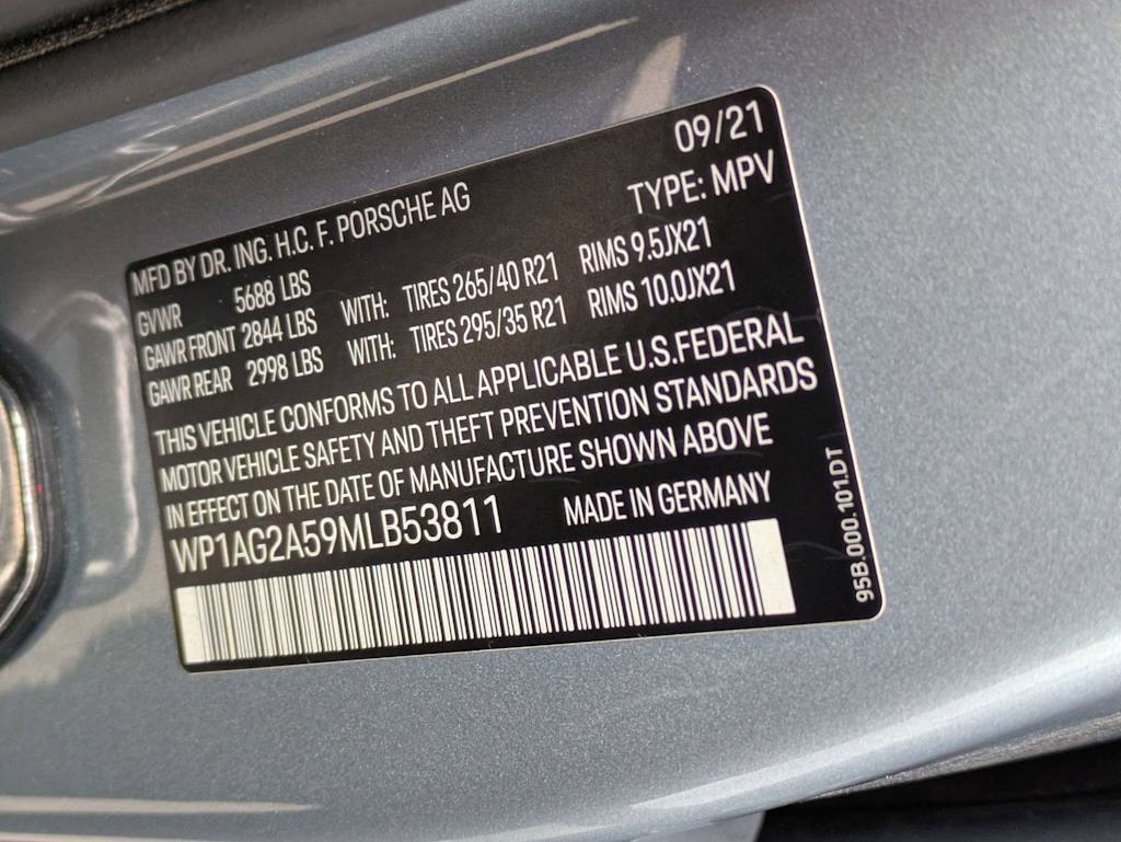 Thumbnail: 2021 Porsche Macan - 36