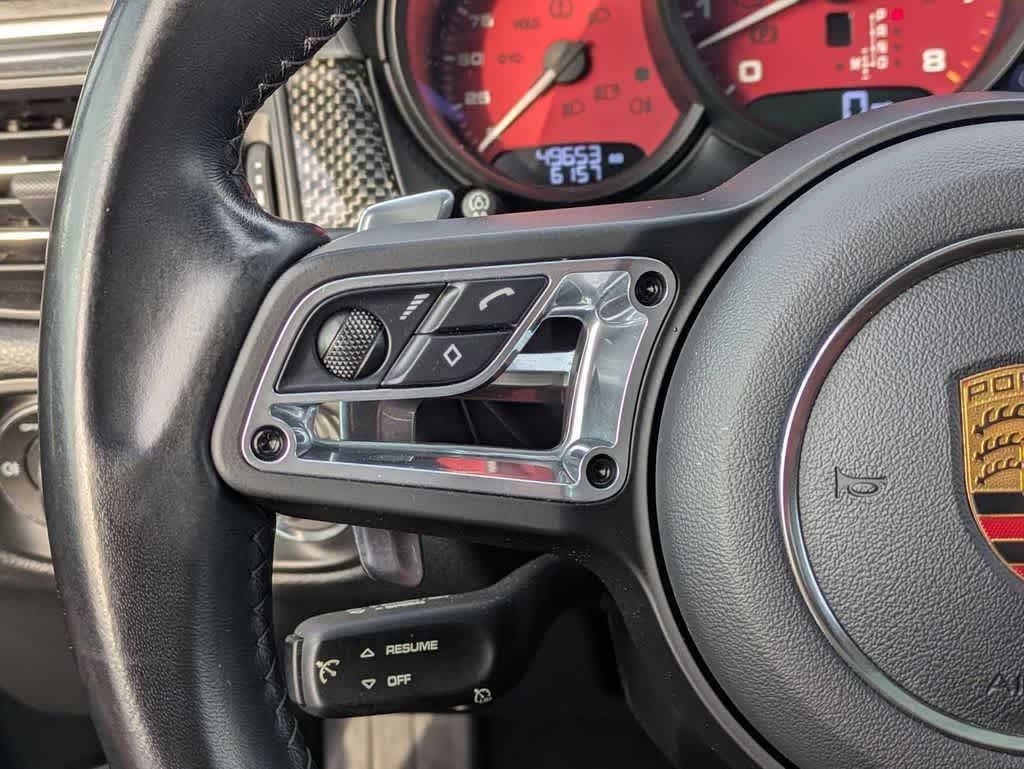 Thumbnail: 2021 Porsche Macan - 29