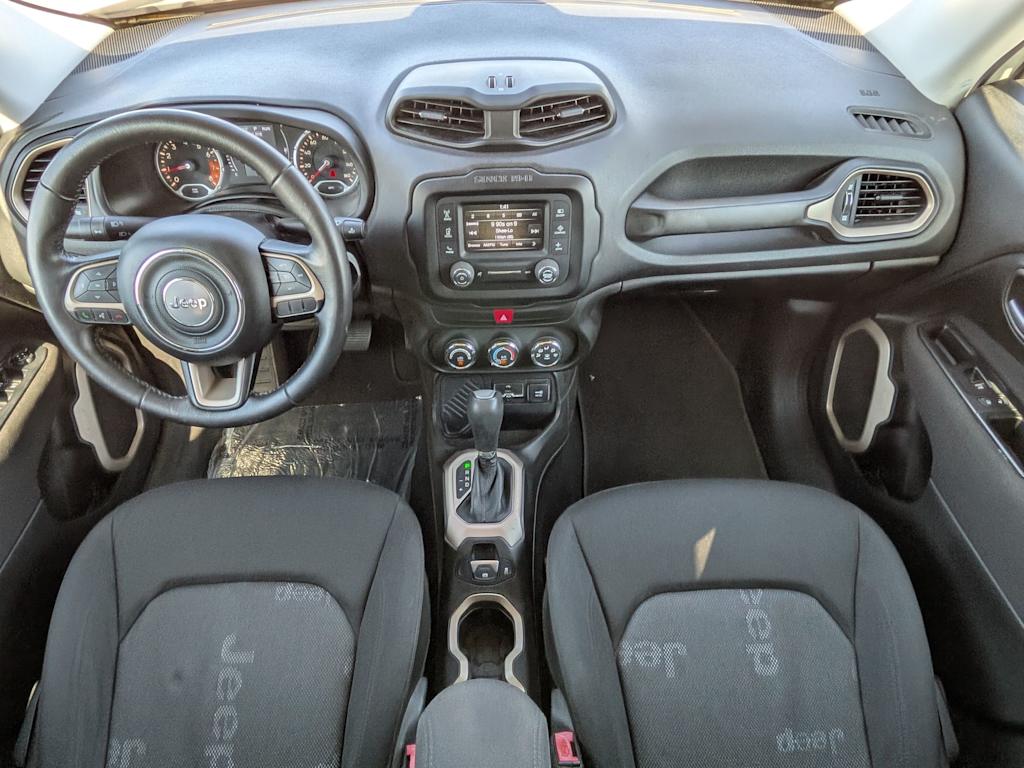 Thumbnail: 2017 Jeep Renegade - 8