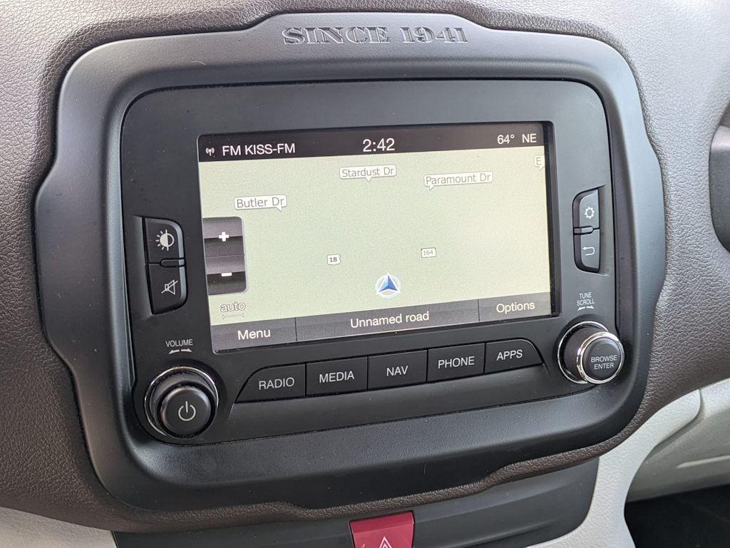 Thumbnail: 2016 Jeep Renegade - 28