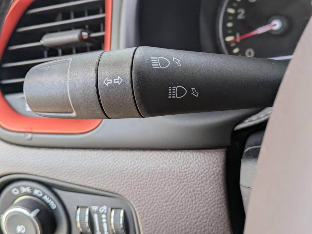 Thumbnail: 2016 Jeep Renegade - 27