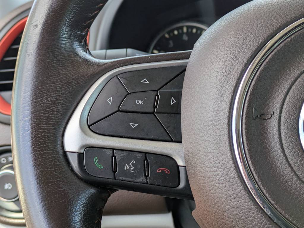 Thumbnail: 2016 Jeep Renegade - 24